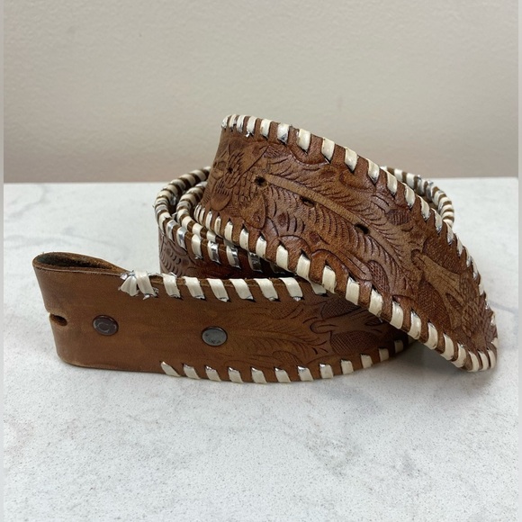 Vintage Tooled Leather Acorn and Leaf Belt - Picture 2 of 8